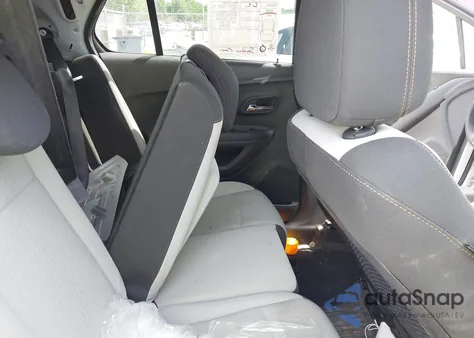 2019 Chevrolet Trax Ls z USA, uszkodzony, nr VIN 3GNCJKSB2KL387507